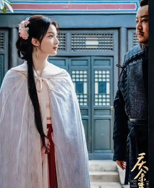 同样演青楼女子,庆余年王楚然和王晓晨对比,差异一目了然
