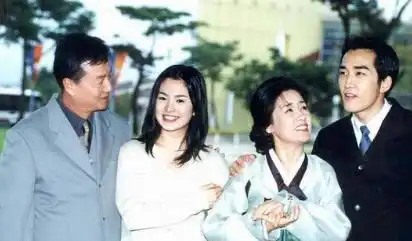 鲜于银淑年轻是大美人浪漫满屋演郑智薰母亲与前夫婚后26年离婚