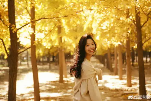 看完悲伤逆流成河被章若楠圈粉,她的光感肌肤我也想拥有