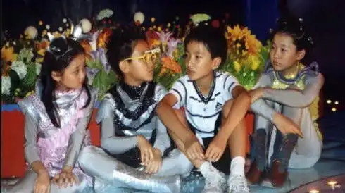 全员覆灭快乐星球小童星当我们长大后,都不再是明星了