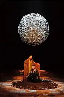 胡军哈姆雷特世界巡演首场北京站圆满成功
