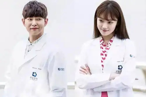 偶像剧衣品逆风翻盘,这样穿才是真正的男女主好吗
