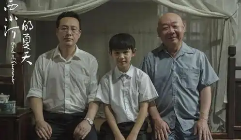 在满是星二代和走投无路的文盲的娱乐圈里,张颂文的人气格外耀眼
