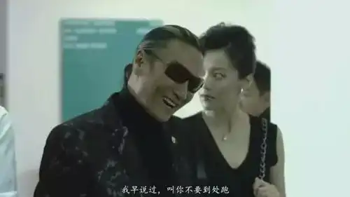 谢贤获终身成就奖,晚年合作周星驰,还演过英雄本色的豪哥
