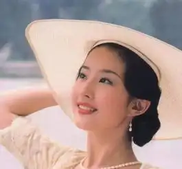 时隔13年刘亦菲再演民国女神,只看剧照,网友白秀珠没变
