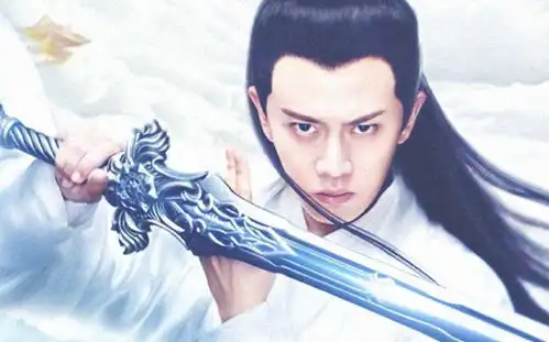 新白娘子传奇中的许仙和天乩之白蛇传说中的许宣,前者为何女扮男装
