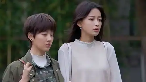 凉生我们可不可以不忧伤姜生看见天佑牵着别的女人的手,醋坛子都打翻啦