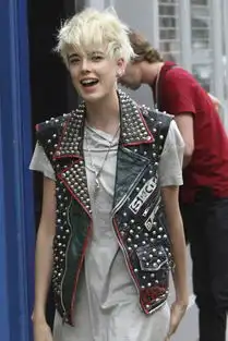 要玩回忆杀,怎么能少得了阿格妮丝迪恩agynessdeyn