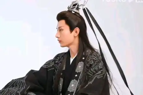 沉香如屑片花爆光杨紫成毅同款造型成毅夭娇不群太抢眼
