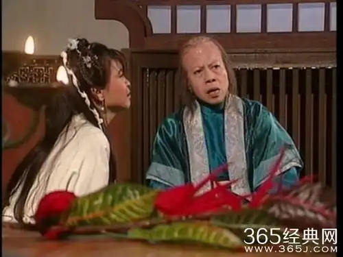 一代鬼婆,如今已过耄耋之年还在工作,背后原因令人心酸
