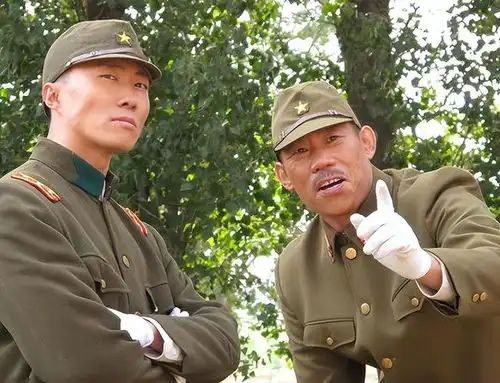 因为剧组经费有限,亮剑临时喊来4个群演,结果却成为了经典
