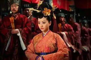 佟丽娅古装是顶级美女迪丽热巴很惊艳
