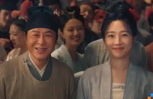 长安的荔枝被央视官宣,雷佳音联手岳云鹏,光看剧照就爆笑
