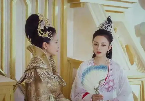 香蜜沉沉烬如霜脆弱而又自私的爱,终究是输给了坚定的大爱