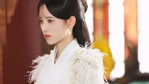 鞠婧祎新剧终于舍得换造型,掀起刘海,路人镜头暴露真实模样