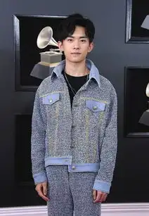 星闻蕾哈娜胖到认不出易烊千玺帅出新高度,本届格莱美精彩集锦