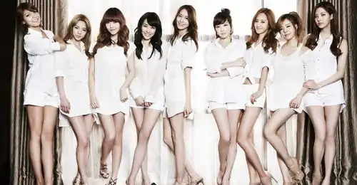 鹿晗张艺兴为前辈,经历地狱磨炼怎样通过韩国娱乐公司成为明星
