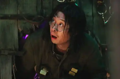 八佰历史考据孤军怎样抵抗日军攻击黄晓明特派员有原型吗
