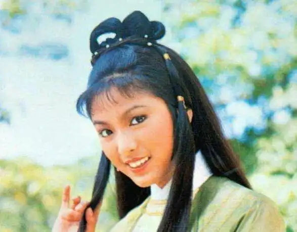 米雪澄清与尹志强冥婚,相恋8年被成龙甩掉的她,经历了什么
