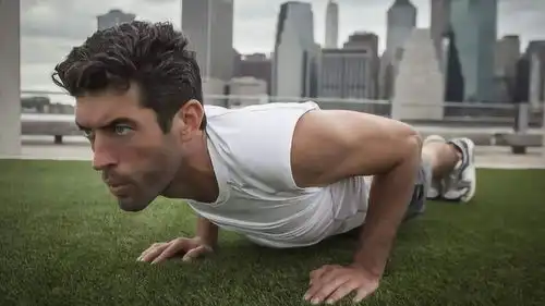 俯卧撑你做对了吗其实应该这样做
