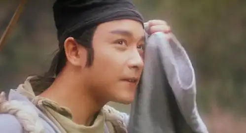 不能够再拥有,就令自己不要忘记缅怀哥哥张国荣知心唯有月