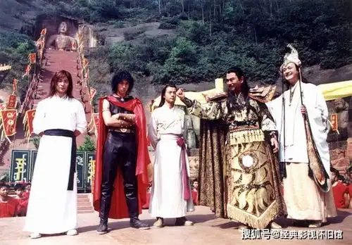 风云雄霸天下剧照童年时候的回忆,喜欢那个温润恬淡的聂风
