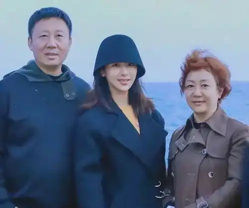 杨紫表演态度曝光不需要三邀五请,不惧怕演坏人,当配角也乐呵