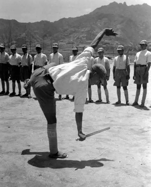 黄埔军校西安第七分校有多苦仅文化课就有40门课程,还得学英语
