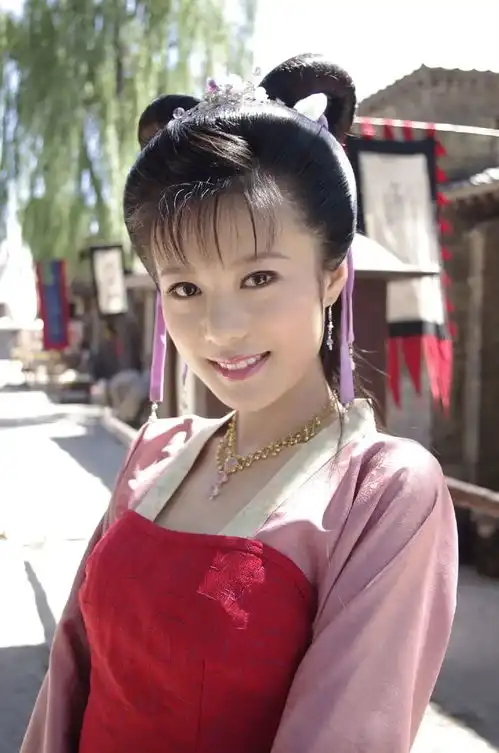 曾获导演姑父力捧,20岁演西施被嘲,她还是新版倚天的纪晓芙
