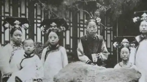 质感真棒大牌摄影师曝出如懿传老照片剧照