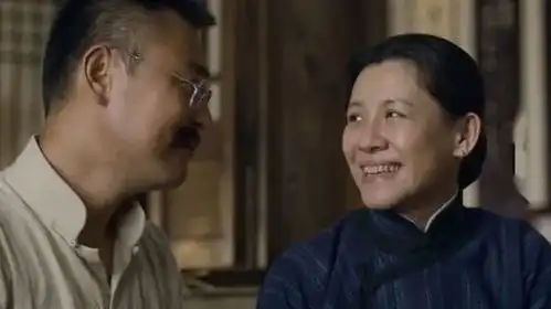 觉醒年代里最动人的姐弟恋
