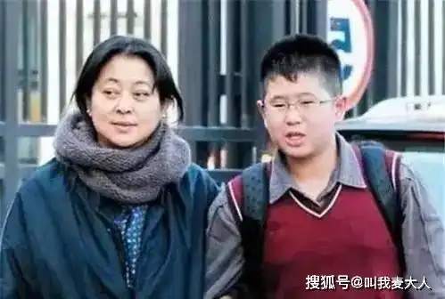 1996年,陈红挺着大肚找到陈凯歌我怀孕了,你不娶我就跳楼
