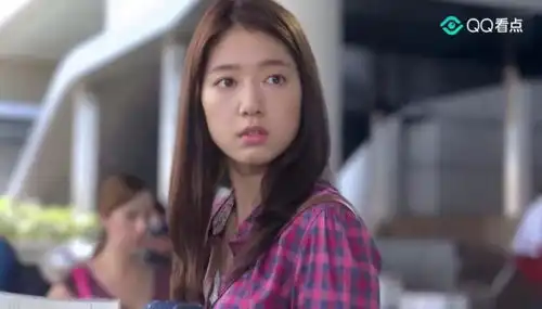 继承者们朴信惠笑话金智媛说谎,金智媛质问其自称是日本人
