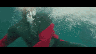 骚气荷尔蒙怪兽一姐,这次的巨齿鲨有看头
