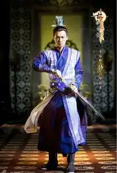 9年蜕变不被定型李易峰勇敢做自己
