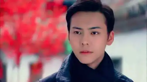 注意前方陈伟霆出没
