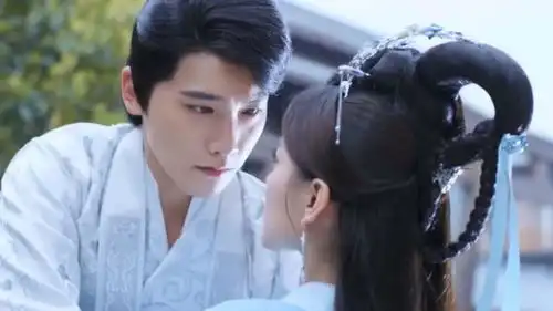 双世宠妃2太子与八王爷同时向曲小檀求亲,不料两人都被拒绝