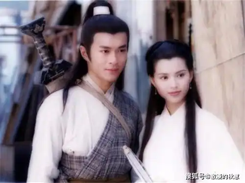 杨过为何没学降龙十八掌金庸给了解释,只因漏洞百出又删掉了
