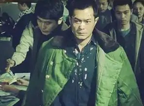 神一般存在的军大衣,鹿晗穿过,胡歌穿过,网友古天乐的最霸气
