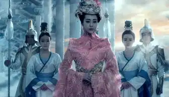 三生三世中李纯的7套奇葩古装荷叶领霸气,蓝色攒花衫像花仙子
