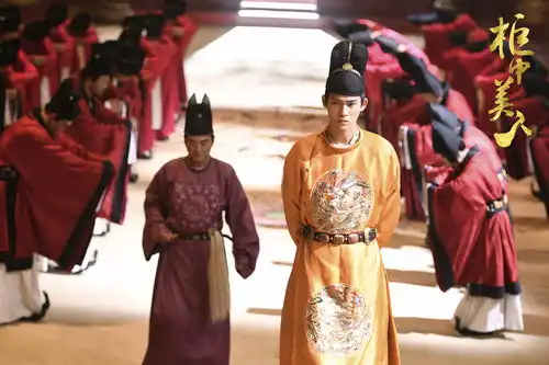 柜中美人曝君臣谋剧照宫逗权斗两不误