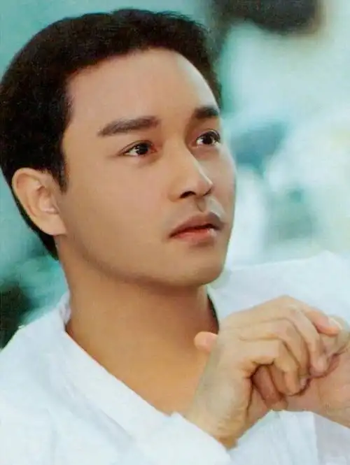 明星改名的原因,郑爽担心重名,刘亦菲怕引来质疑,他只因太土气
