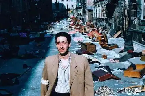 深度解析他是影坛最具争议的导演,揭秘钢琴师背后的故事
