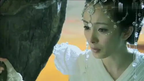 仙剑奇侠传杨幂伤心的眼泪惹人心怜,千年圣果都提前成熟了
