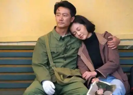 继魏晨之后,郑恺苗苗宣布结婚,女方曾因冯小刚电影芳华大火
