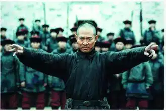 李连杰曾经的中国功夫之王,现在却是这幅田地
