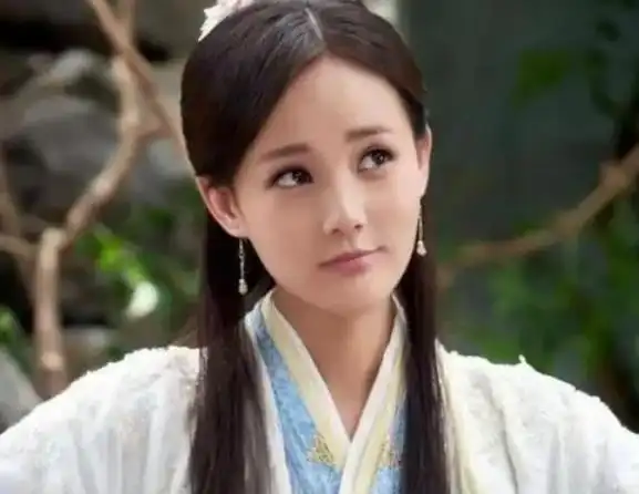 虞书欣新剧杀青,演员阵容曝光,清一色高颜值