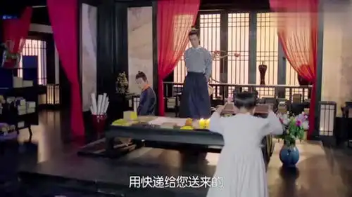 太子妃升职记强公公写的情书误送到齐晟处,齐晟误会了强公公