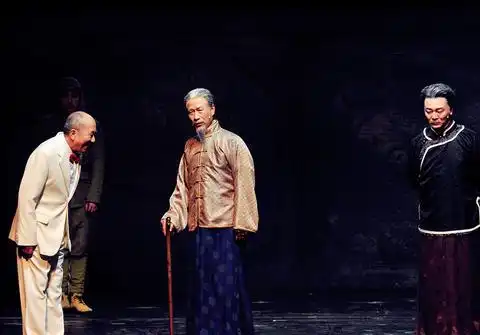 硬汉形象不输吴京,张国立对他大加赞赏,但很多人叫不出他的名字