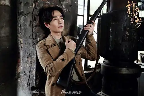 来看居老师最新剧照
